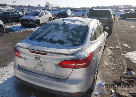 2018 Ford Focus Titanium from USA, damaged, VIN 1FADP3J20JL283357